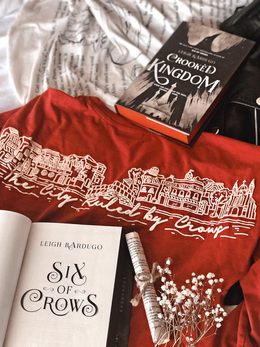 Blissfully Bookish Tees and Fablebands, Six of Crows collab feature